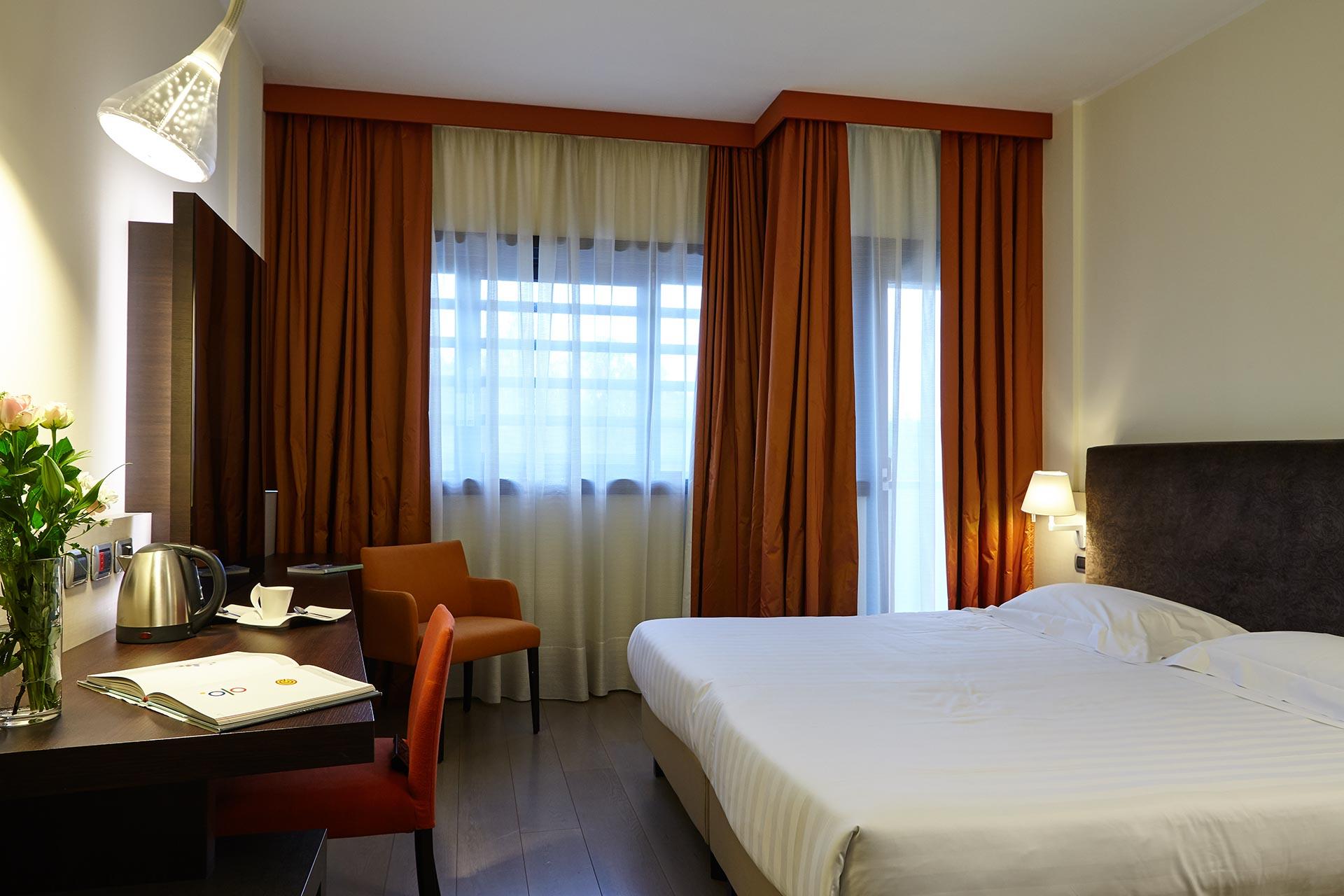 Rmh Modena Des Arts Hotel Exterior photo