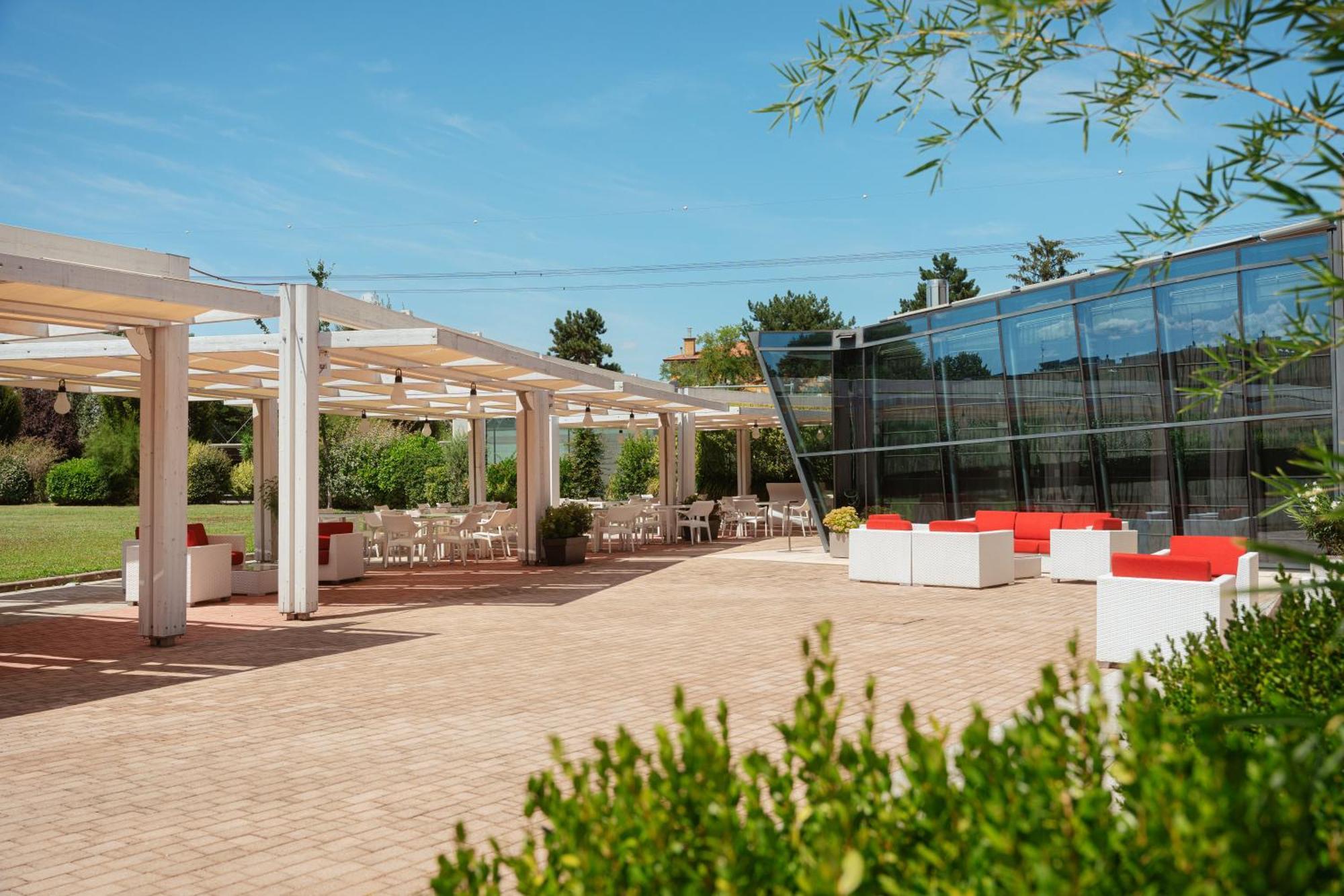 Rmh Modena Des Arts Hotel Exterior photo